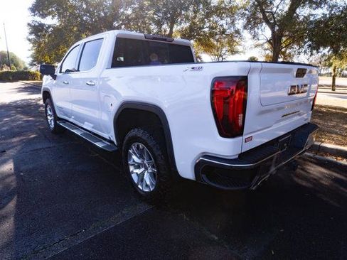 Used 2022 GMC Sierra 1500 SLT w/ SLT Premium Package image 5