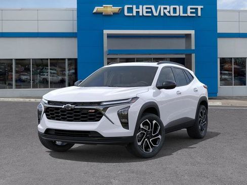 New 2026 Chevrolet Trax RS w/ Sunroof Package FWD image 38
