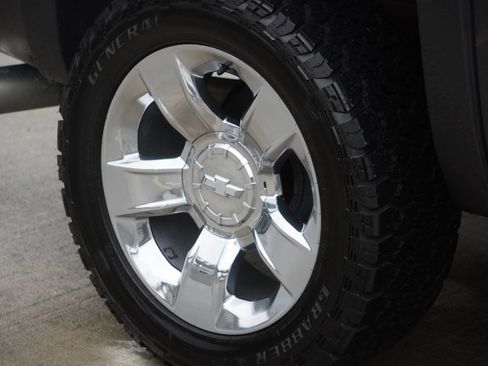 Used 2014 Chevrolet Silverado 1500 High Country w/ High Country Premium Package image 23