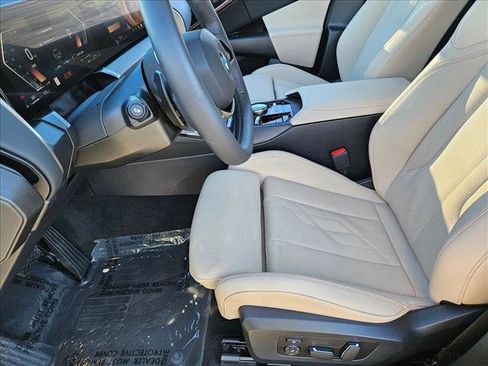 Used 2025 BMW X3 xDrive30i w/ Convenience Package image 15