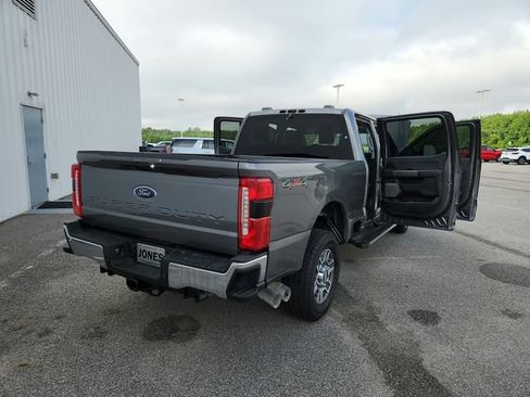 Used 2025 Ford F250 Lariat AWD/4WD image 36