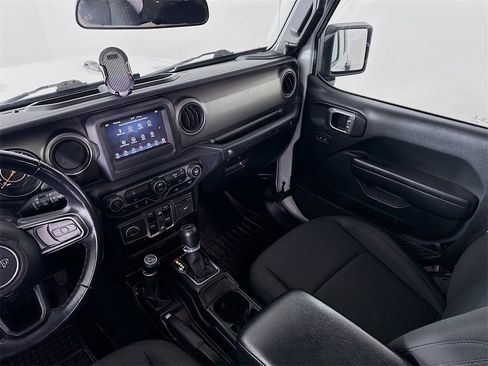 Used 2021 Jeep Wrangler Unlimited Sport image 23
