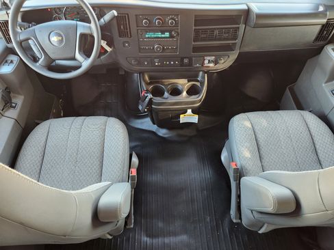 New 2025 Chevrolet Express 4500 w/ Power Convenience Package image 25