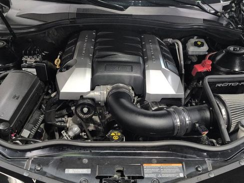 Used 2010 Chevrolet Camaro SS RWD image 20