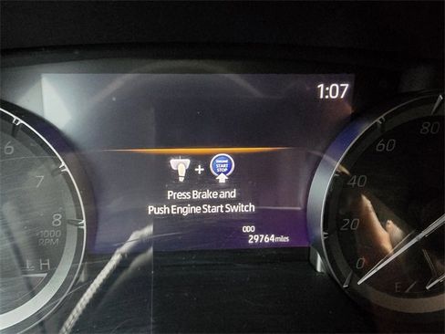 Used 2022 Toyota Highlander XLE image 2