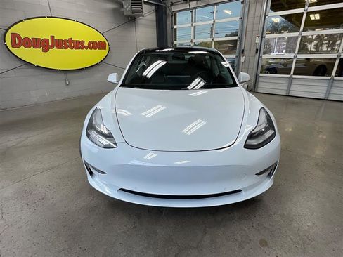Used 2019 Tesla Model 3 Long Range image 8