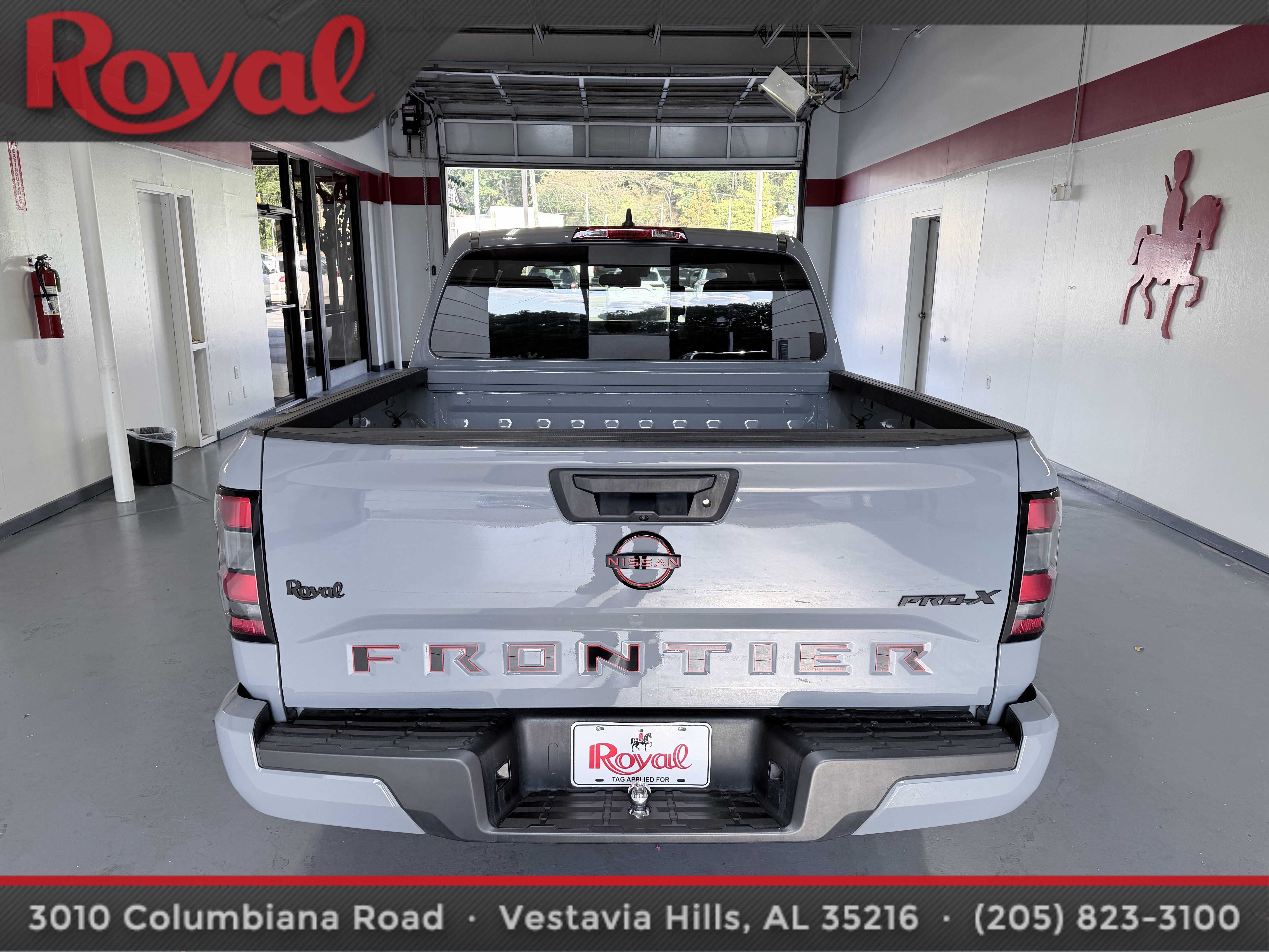 Used 2024 Nissan Frontier Pro-X RWD image 5