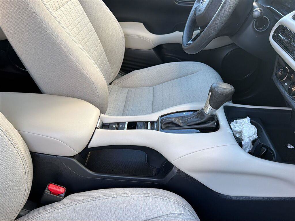 Used 2026 Honda HR-V LX image 18