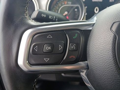 Certified 2022 Jeep Wrangler Unlimited Sahara w/ LED Lighting Group image 28