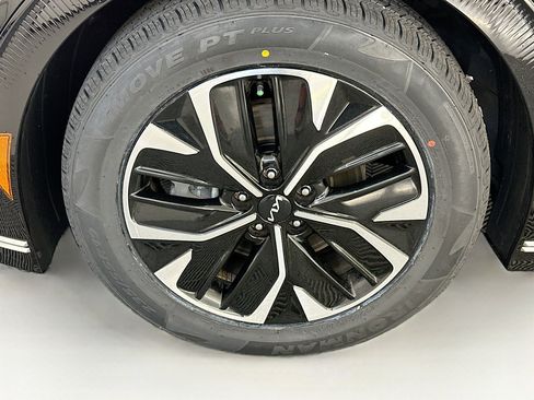 Used 2023 Kia EV6 Wind AWD/4WD image 36