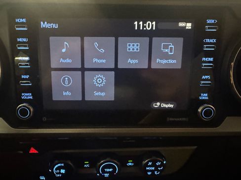 Used 2020 Toyota Tacoma SR5 RWD image 26