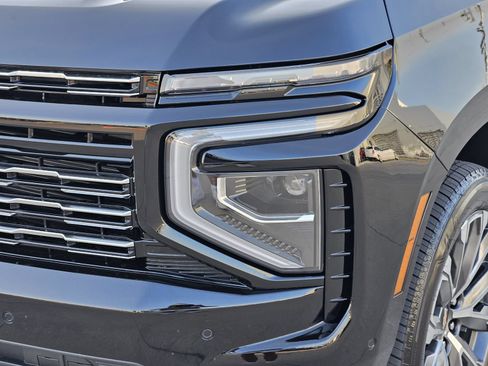 New 2026 Chevrolet Suburban High Country AWD/4WD image 10