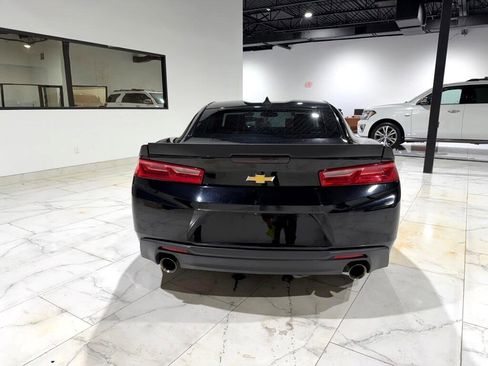 Used 2018 Chevrolet Camaro LS image 9
