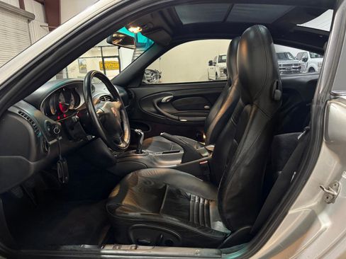 Used 2004 Porsche 911 Targa image 8