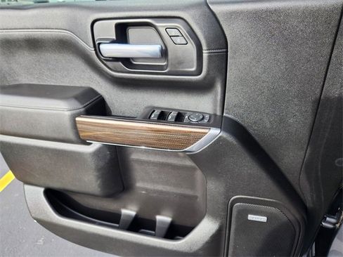 Used 2021 Chevrolet Silverado 1500 LT Trail Boss w/ Convenience Package II image 15