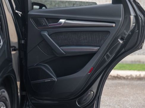 Used 2019 Audi SQ5 Premium Plus w/ Premium Plus Package image 77