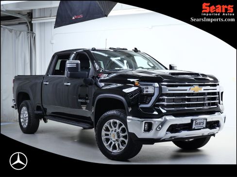 Used 2024 Chevrolet Silverado 3500 LTZ w/ LTZ Plus Package AWD/4WD image 1