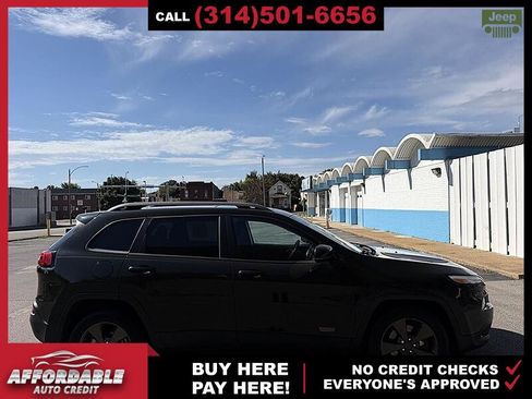 Used 2016 Jeep Cherokee 75th Anniversary FWD image 6