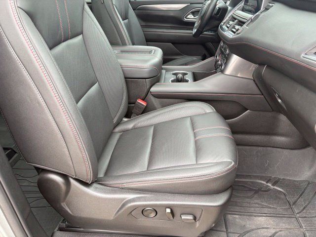 Used 2024 Chevrolet Suburban RST w/ Luxury Package AWD/4WD image 22