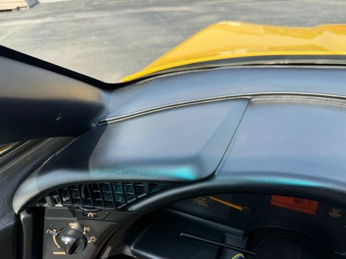 Used 1992 Chevrolet Corvette Coupe RWD image 43