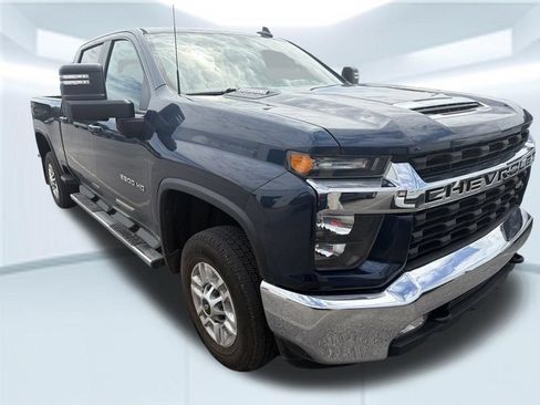 Used 2021 Chevrolet Silverado 2500 LT w/ Convenience Package AWD/4WD image 4