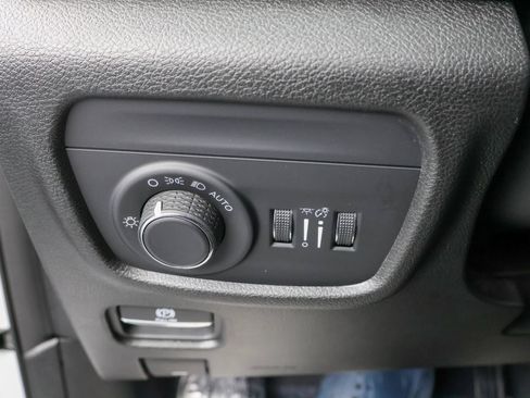 Used 2023 Jeep Grand Cherokee Laredo w/ Trailer Tow Prep Group (B) AWD/4WD image 21