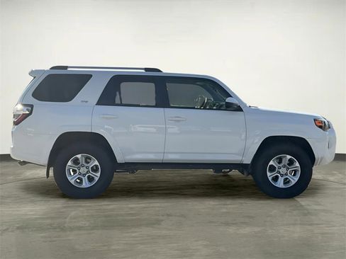 Used 2021 Toyota 4Runner SR5 image 12