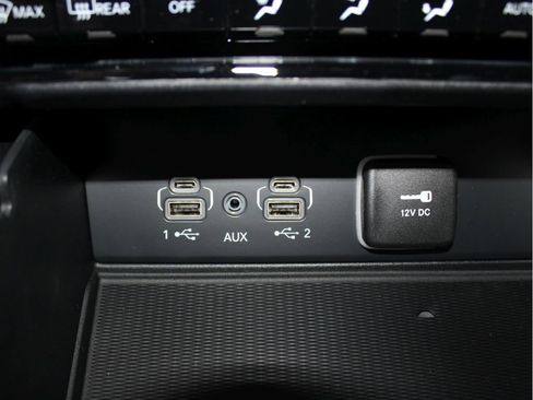 New 2025 Jeep Grand Cherokee Limited w/ Luxury Tech Group II image 19