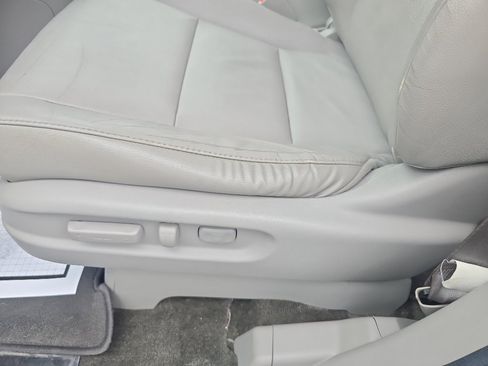 Used 2014 Honda Odyssey EX-L image 18