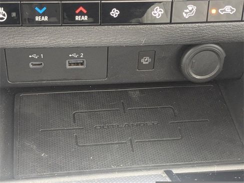 Used 2023 Mitsubishi Outlander 4WD Plug-In Hybrid image 25