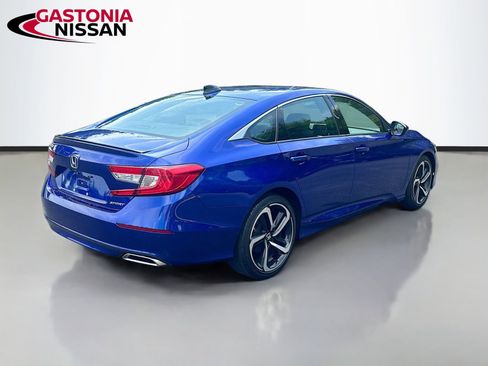 Used 2022 Honda Accord Sport image 9
