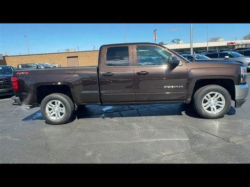 Used 2019 Chevrolet Silverado 1500 LT w/ All Star Edition image 9