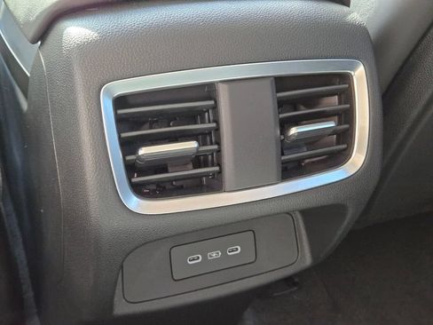 Used 2025 Acura RDX SH-AWD w/ Technology Package image 17