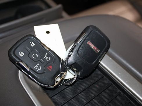 Used 2016 GMC Yukon Denali w/ Open Road Package image 26