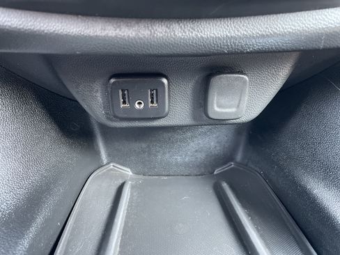 Used 2022 Chevrolet Traverse LT AWD/4WD image 40