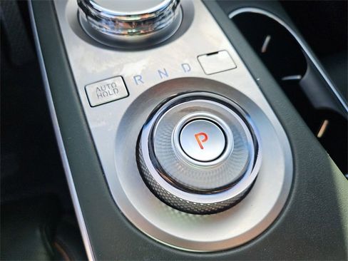 Used 2022 Genesis GV70 2.5T w/ Advanced Package image 15