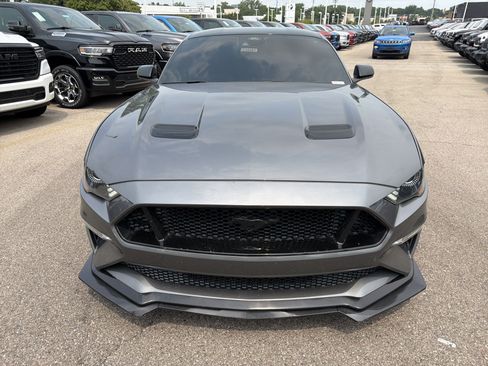 Used 2022 Ford Mustang GT w/ Black Accent Package RWD image 3