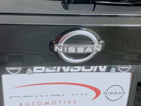 Used 2025 Nissan Kicks SV FWD image 19