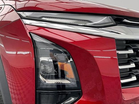 Used 2026 Chevrolet Equinox LT AWD/4WD image 29