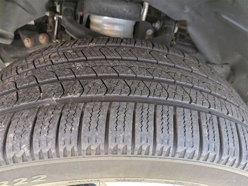 Used 2023 RAM 1500 Limited image 11