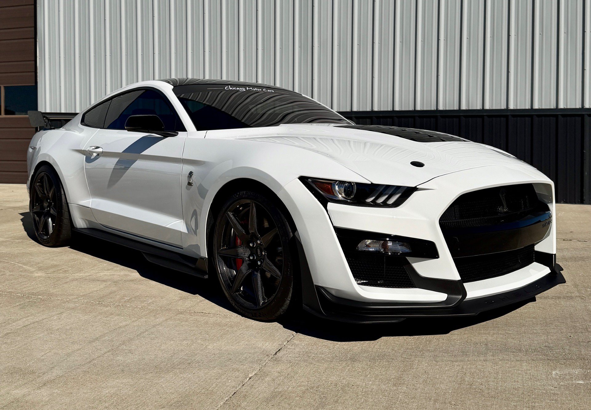 Used 2022 Ford Mustang Shelby GT500 w/ Carbon Fiber Track Pack RWD image 4