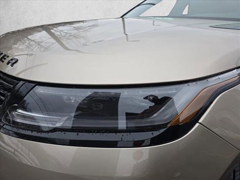 New 2026 Land Rover Range Rover Velar Dynamic SE image 30