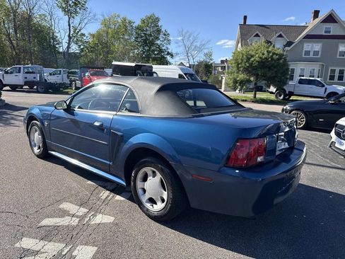Used 1999 Ford Mustang Convertible RWD image 3