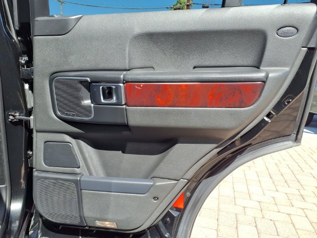 Used 2011 Land Rover Range Rover HSE AWD/4WD image 23