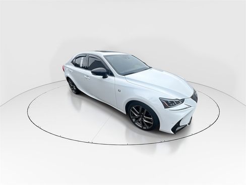 Used 2019 Lexus IS 300 AWD image 2
