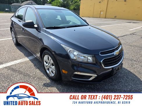 Used 2015 Chevrolet Cruze LS FWD image 7
