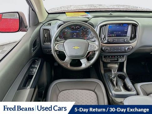 Used 2021 Chevrolet Colorado Z71 AWD/4WD image 29