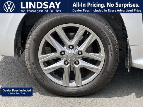Used 2013 Lexus LX 570 4WD w/ Luxury Pkg image 8