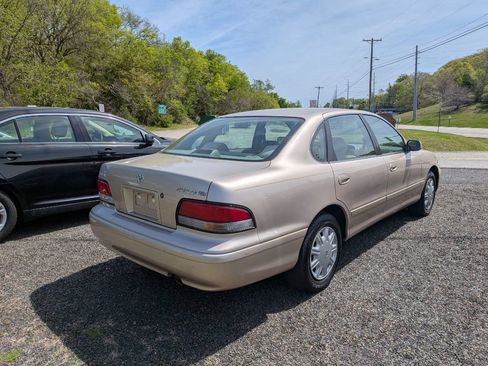 Used 1997 Toyota Avalon XL FWD image 4