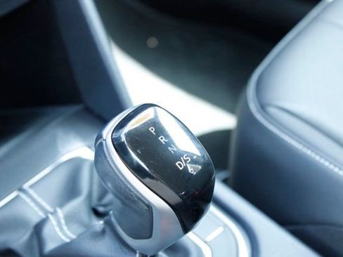 Used 2023 Volkswagen Tiguan SE AWD/4WD image 24